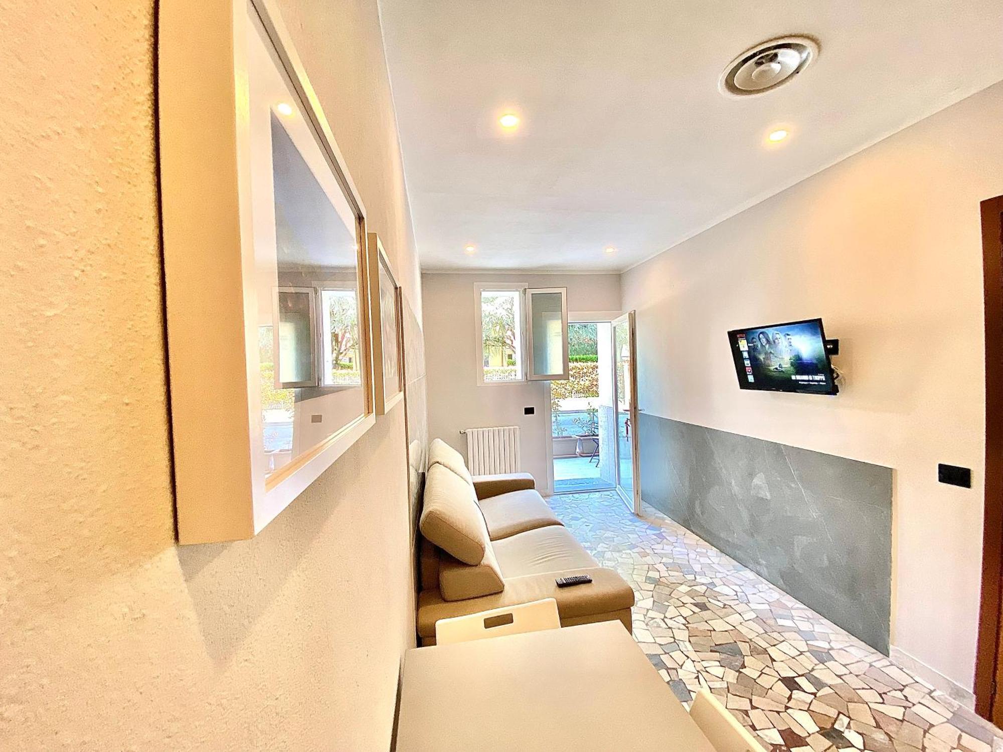 Apt Donati Home, Modernita E Comfort Con Parcheggio Gratuito Privato E Spazio Esterno Privato Cassano dʼAdda Dış mekan fotoğraf
