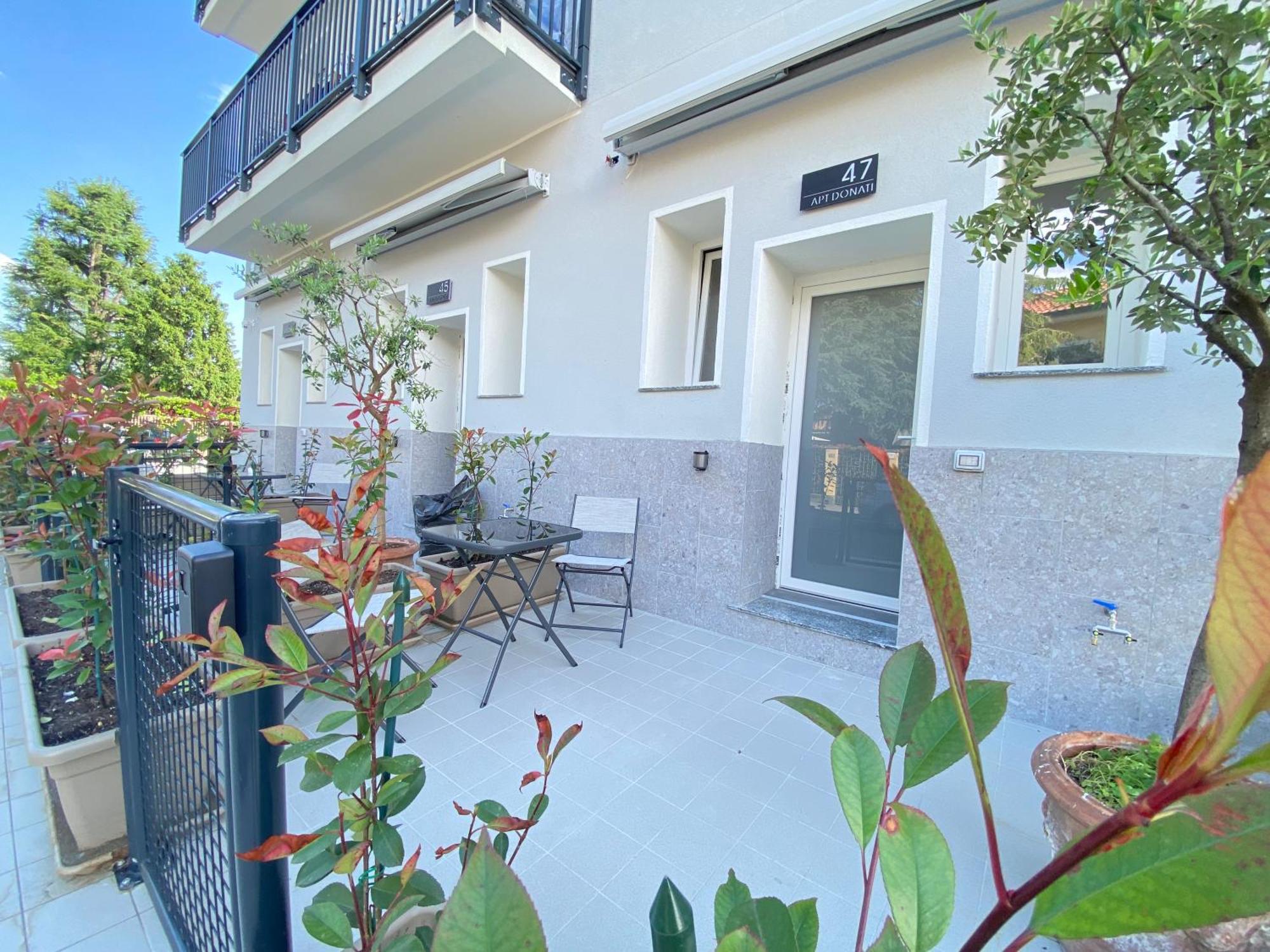 Apt Donati Home, Modernita E Comfort Con Parcheggio Gratuito Privato E Spazio Esterno Privato Cassano dʼAdda Dış mekan fotoğraf