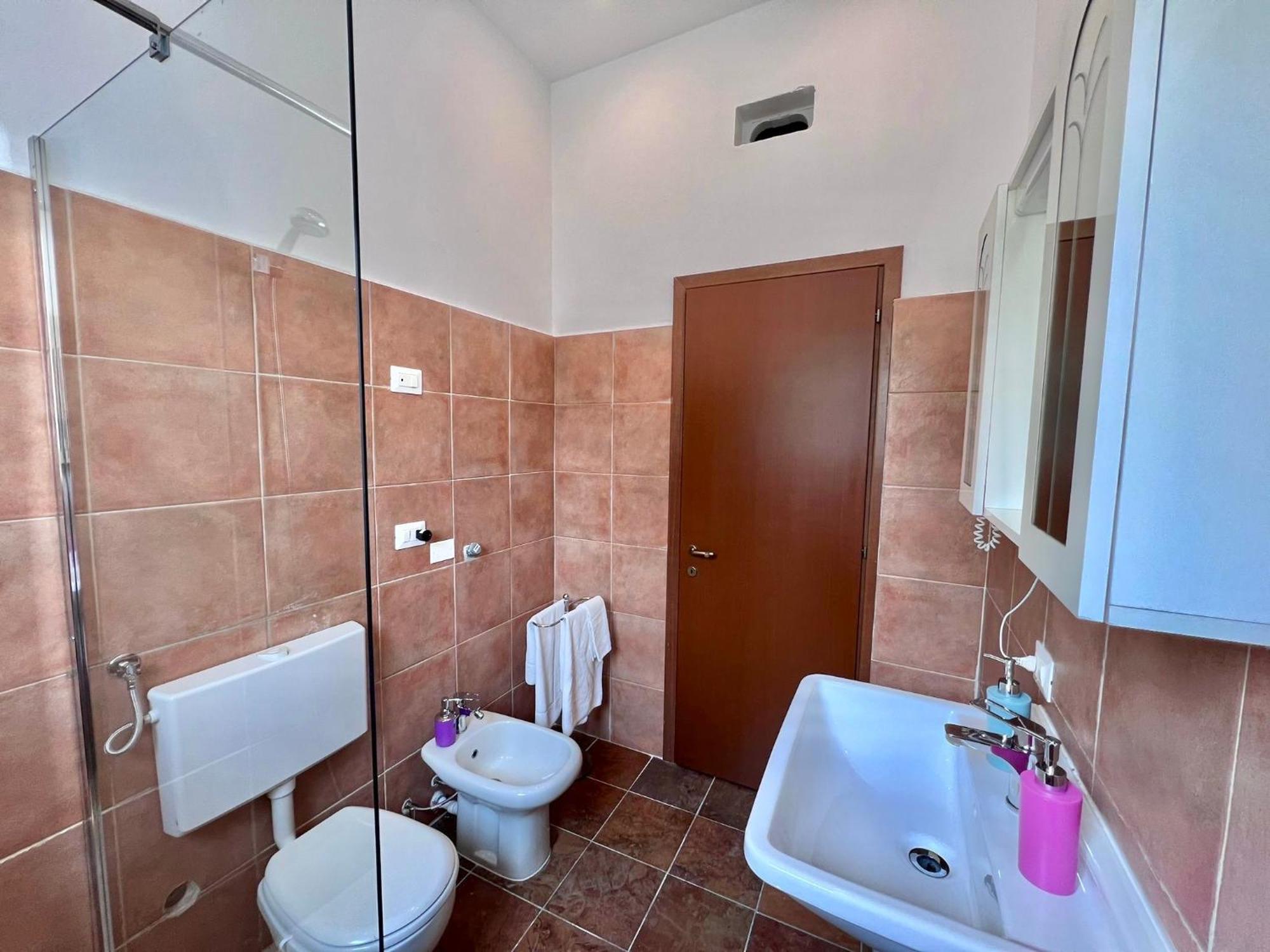 Apt Donati Home, Modernita E Comfort Con Parcheggio Gratuito Privato E Spazio Esterno Privato Cassano dʼAdda Dış mekan fotoğraf
